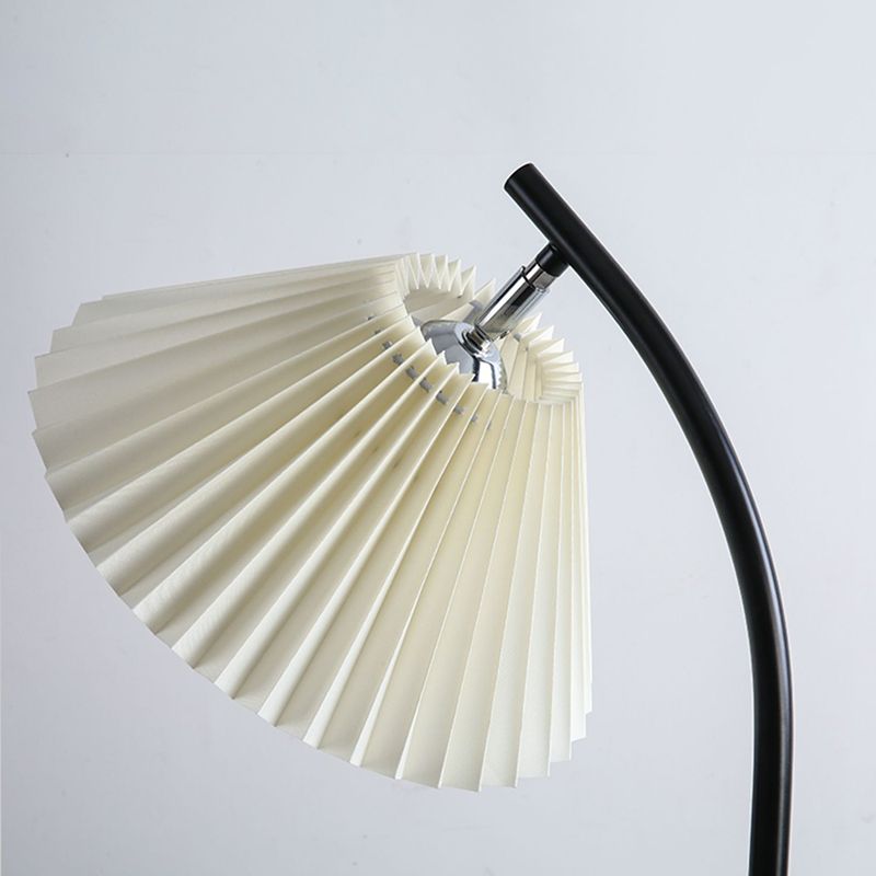 Mode Floor Lamp Modern Fabric Pleated Metal Arch Living Room