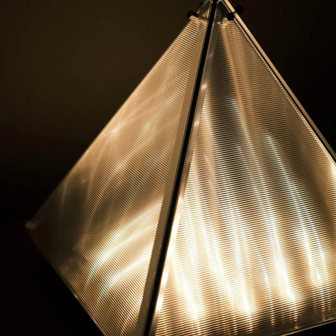Zephyra Table Lamp Modern Minimalist Bedroom Living Room